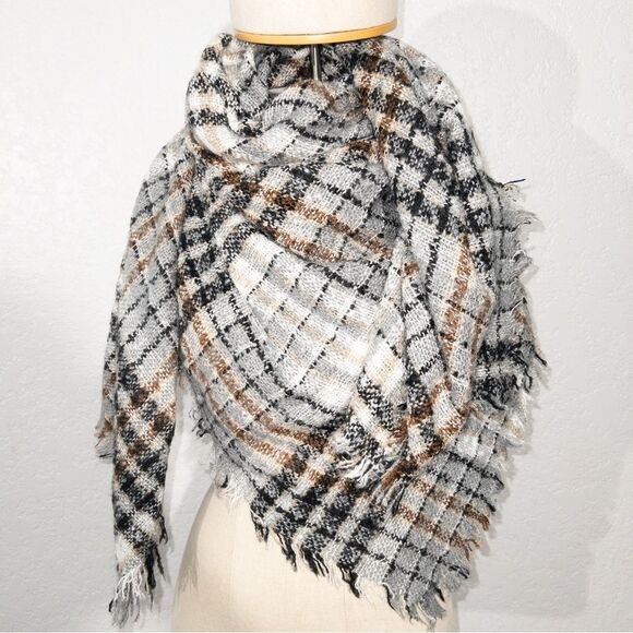 Unbranded‎ Gray Plaid Runaway Wrap Open Scarf - Picture 1 of 4